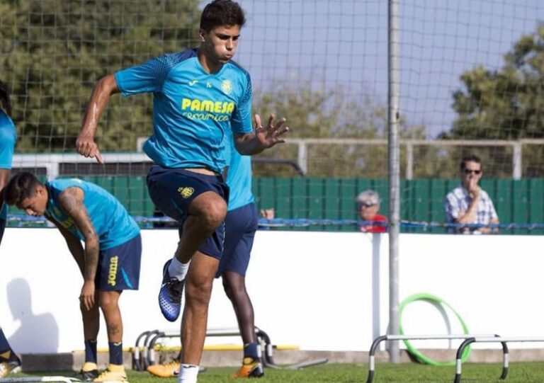 Rodrigo Hernández diu sobre el seu futur que "el de la meua renovació és un tema resolt"