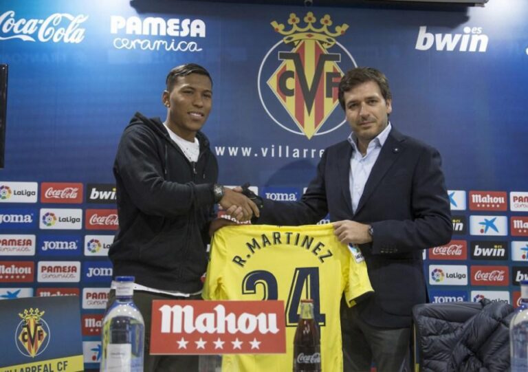 Roger Martínez, entusiasmat en la seua presentació com a nou jugador del Villarreal