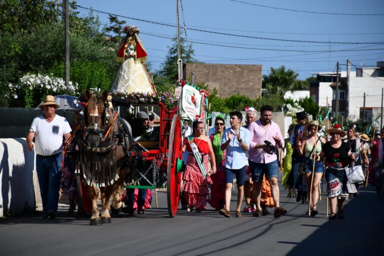 Vila-real commemora el Rocio amb una romeria fins al paratge del Termet