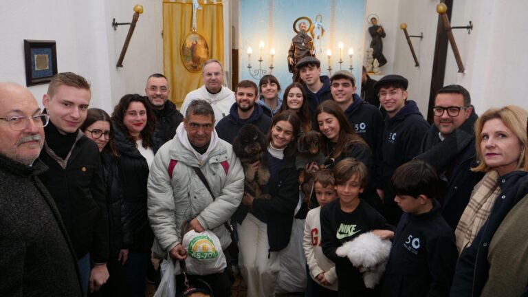 La pluja obliga a suspendre i reprogramar els actes de Sant Antoni a Vila-real