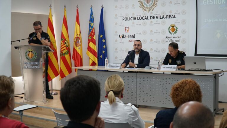 La Policia Local imparteix el primer seminari nacional sobre motivació i gestió d’equips