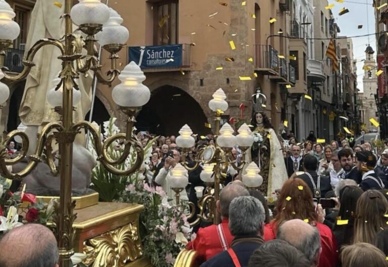 Diumenge de Resurrecció amb la processó de l’’Encuentro’ per a tancar la Passió a Vila-real