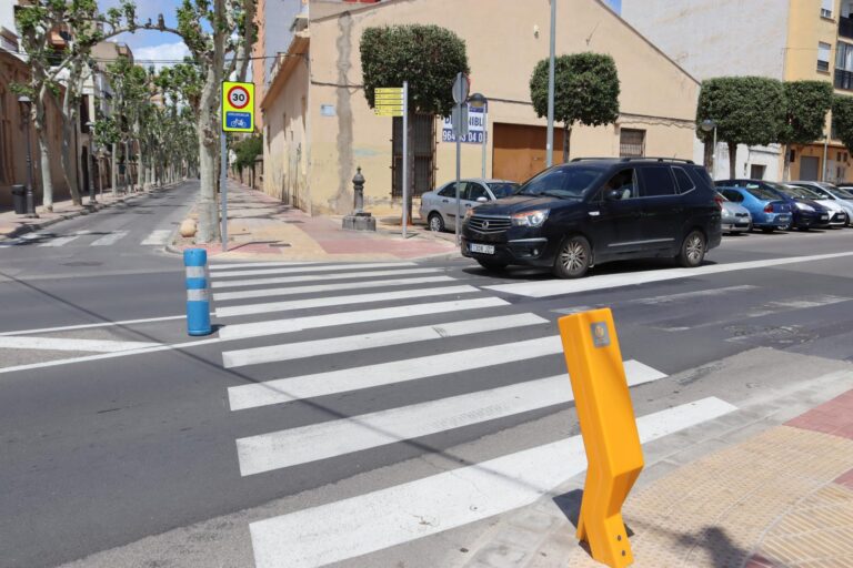 Vila-real instal·la un nou sistema intel·ligent per protegir els vianants a l’avinguda de França