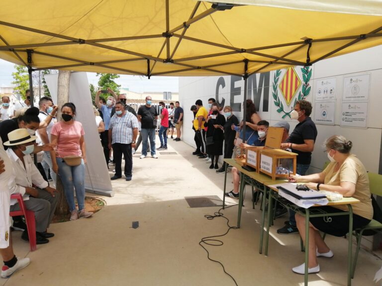 Torna al centre el mercat i les parades muntaran a la plaça Major amb periodicitat quinzenal els dimecres