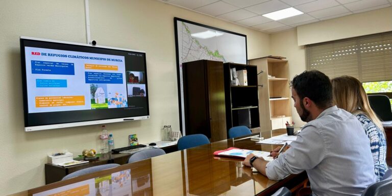 Vila-real participa en un taller sobre la creació de xarxes locals de refugis climàtic