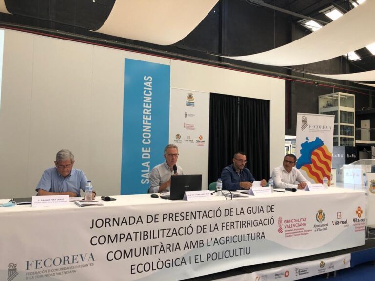 Presenten una guia de la Generalitat per a fer més compatible la fertirrigació al camp
