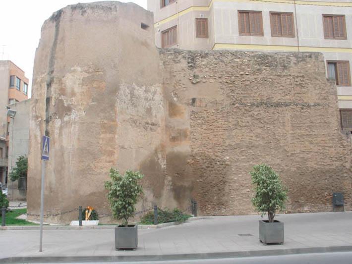 Vila-real controlarà l’aforament a l’Espai Jove i reprèn les visites turístiques amb cita prèvia