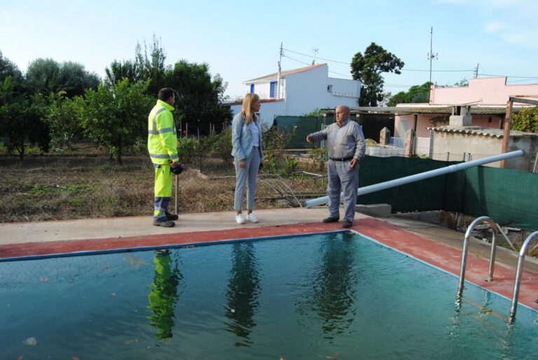Es reforcen els tractaments contra els mosquits en la zona de Molí Nou en previsió del repunt rere les pluges
