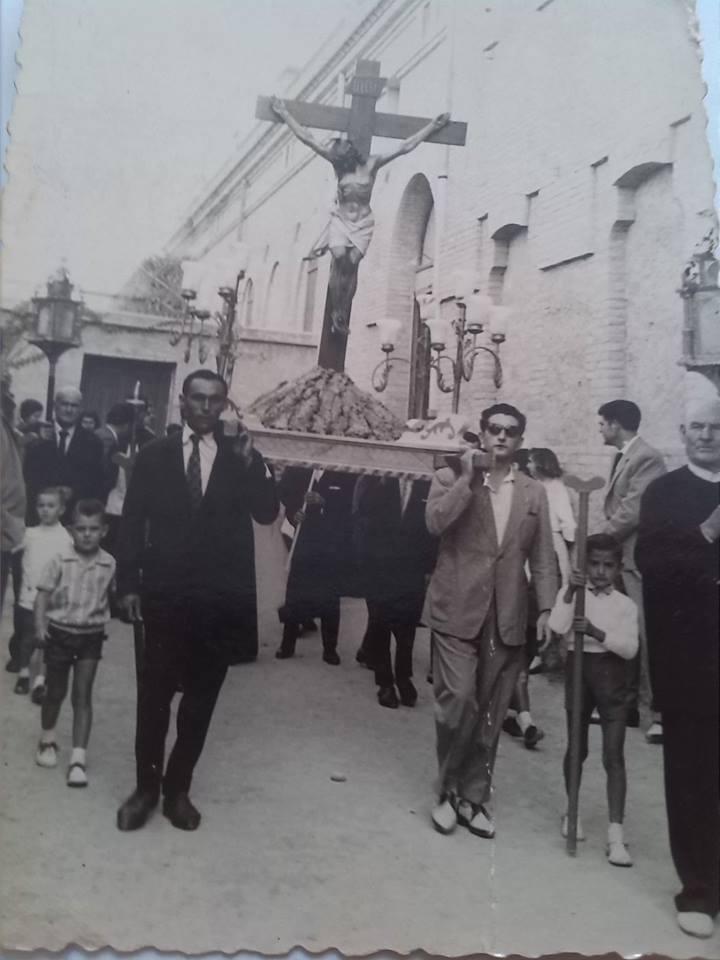 L'associació de Veïns Nou Crist del Calvari busca fotografies per celebrar el seu 75é aniversari