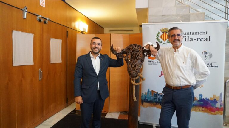 Els municipis taurins acorden avançar en la possibilitat de reprendre el bou al carrer quan la Covid ho permeta