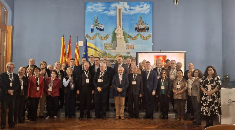 La III Trobada de Cavallers del Pilar comença amb una jornada de tradició i devoció