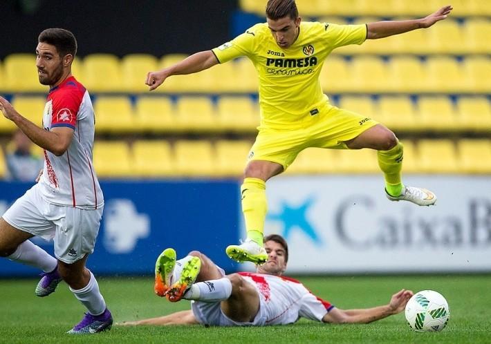 Els gols de Suárez no són suficients perquè el Villarreal B alce el vol en l'Hospitalet (2-2)
