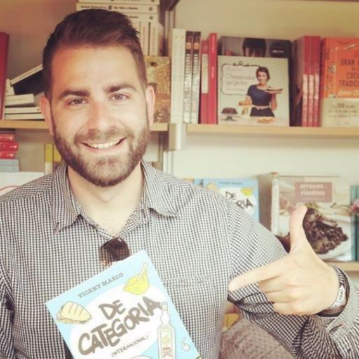 El periodista Vicent Marco presenta el seu llibre 'De Categoria' a la Casa dels Mundina