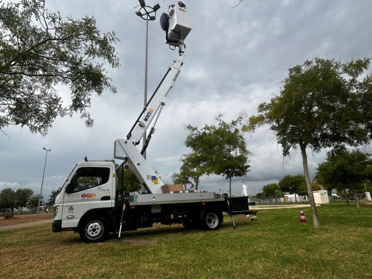 Vila-real modernitza la CEM i garanteix més seguretat per als esportistes nocturns