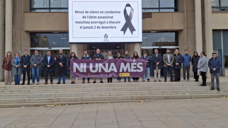 Vila-real guarda un minut de silenci contra l’últim crim masclista a Alacant