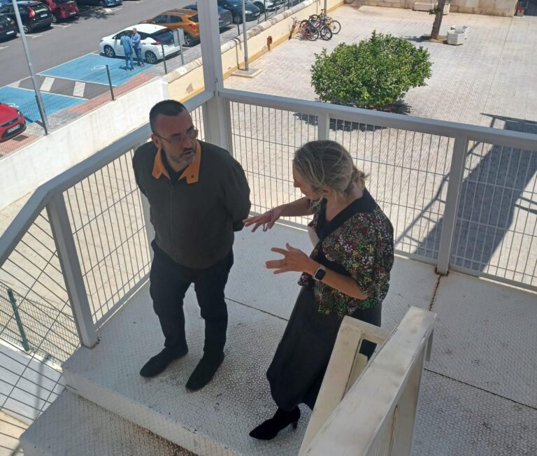 Benlloch i Adif estudien la supressió de la passarel·la per a l’adequada integració de la via