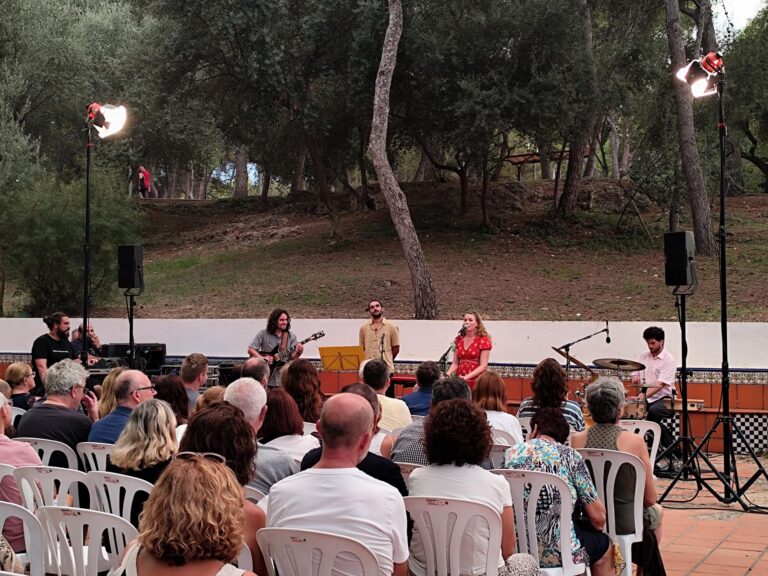 Luna Orleans tanca el cicle ‘Viu l’Estiu al Termet’ amb un concert emocionant