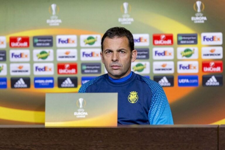 El Villarreal acaba patint en els minuts finals per a conservar l'empat en el camp de l'Espanyol (1-1)