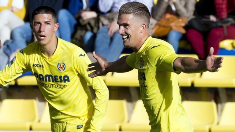 El Villarreal B supera amb solvència al CD Ebre amb dos gols de Carlitos López (2-0)