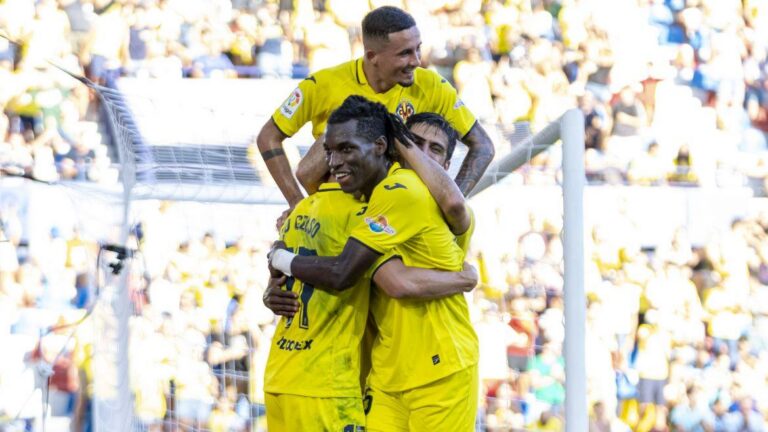 El Villarreal assoleix davant l’Elx una gran golejada per seguir invicte i tercer (4-0)