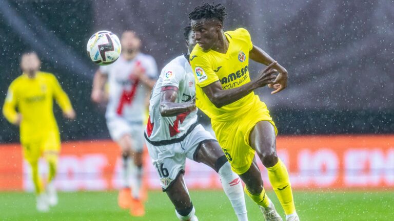 El Villarreal finalitzarà cinquè després de caure davant el Rayo Vallecano (2-1)