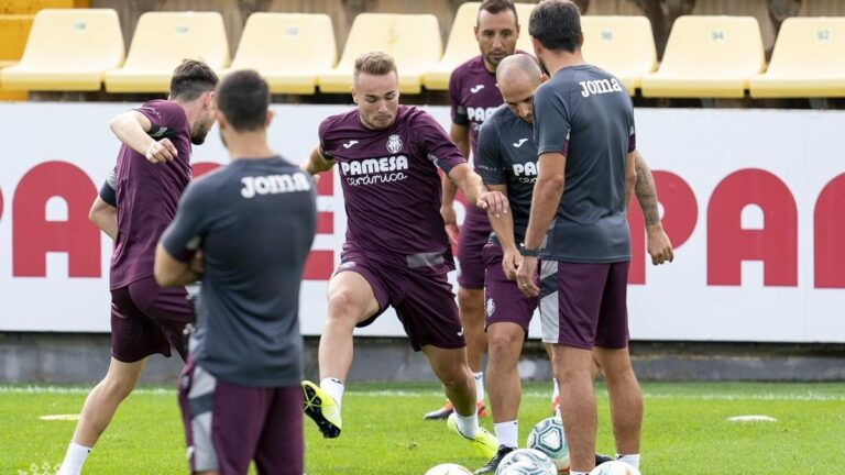 El Villarreal aplega a un acord amb la plantilla per a la reducció del sou i evita l’ERTO