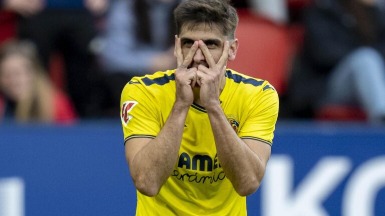 El Villarreal suma un punt d’or a Pamplona una fantàstica segona mitat (2-2)