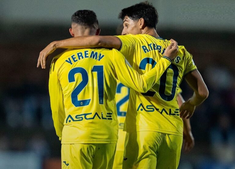 La piconadora del Villarreal goleja al Poblense en Sa Pobla i avança en la Copa del Rei (1-6)