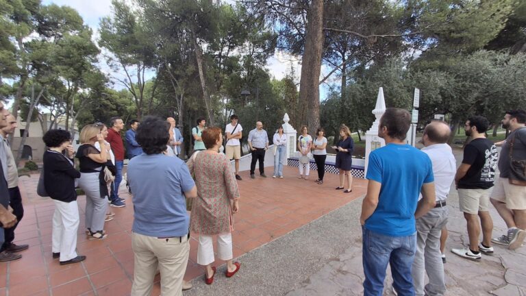 El Col·legi d’Arquitectes visita el pavelló Cendoya dins de la Setmana de l’Arquitectura