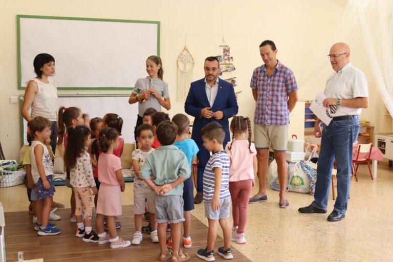 Més de 7.000 alumnes han tornat a classe a Vila-real aquest dilluns