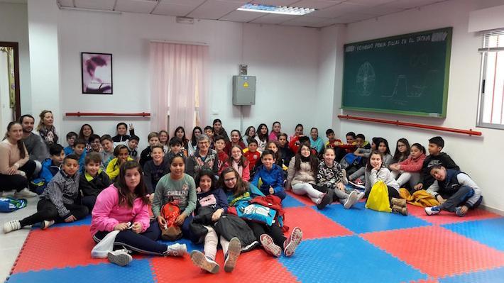 Alumnat 5é i 6é de primària del col·legi Pasqual Nàcher coneix la tasca que realitza la Casa de la Dona