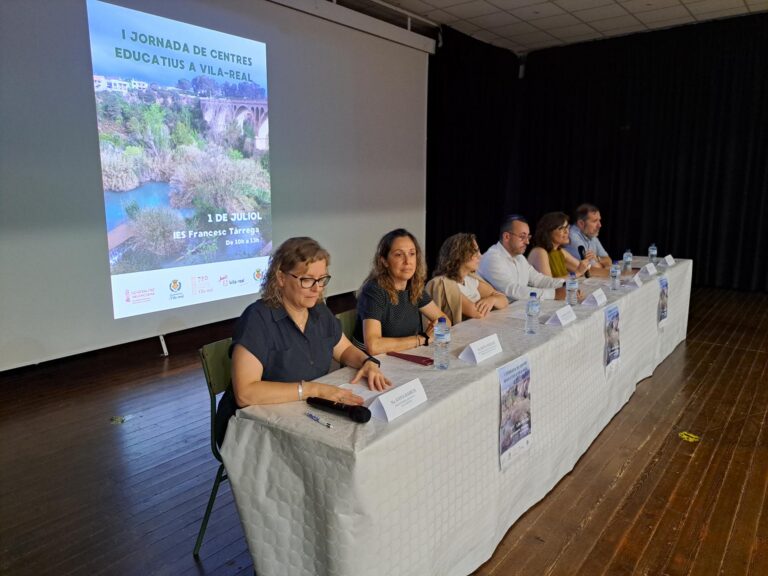 Vila-real celebra la primera jornada de centres educatius i presenta el projecte ‘Vilaorienta’
