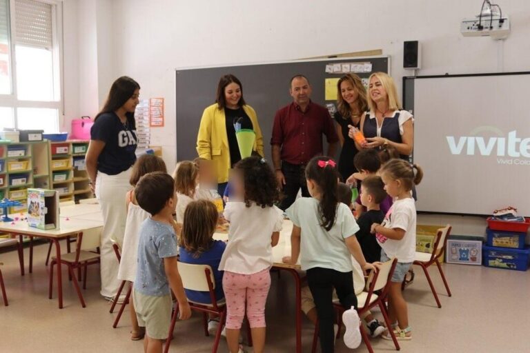 4500 xiquets i xiquetes tornen al col·legi en Vila-real