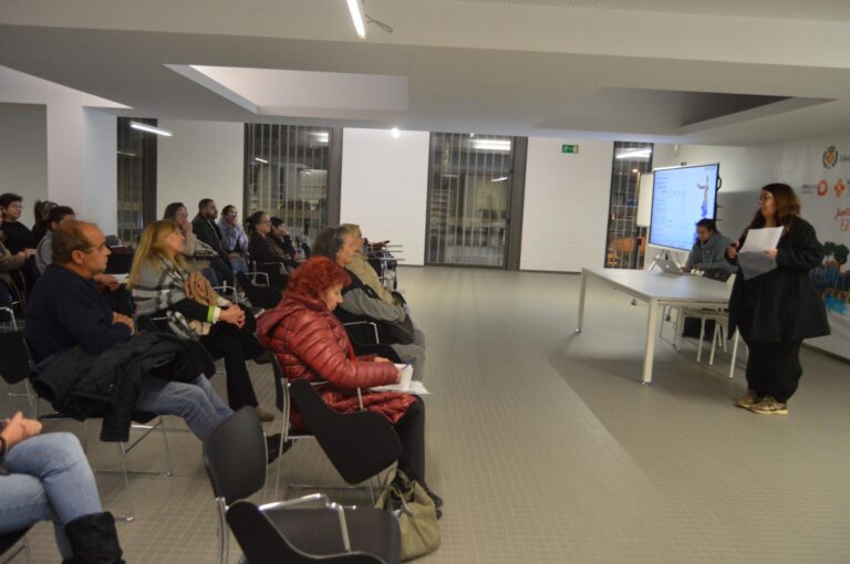 Vila-real impulsa la formació de voluntaris de colònies felines a la BUC