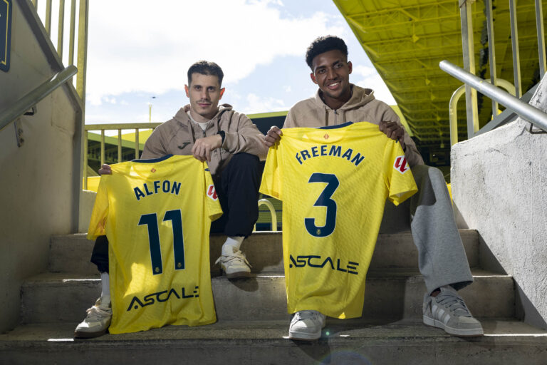 El Villarreal CF presenta Alex Freeman i Alfon González com a reforços clau per al mercat d'hivern