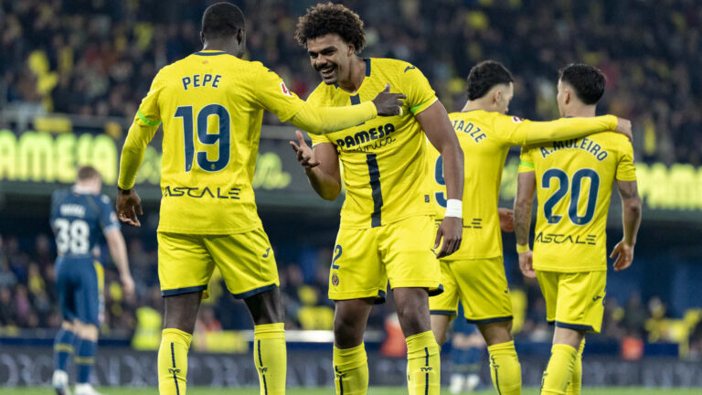 El Villarreal goleja l’Espanyol i recupera la seua millor versió en un partit per al record (4-1)