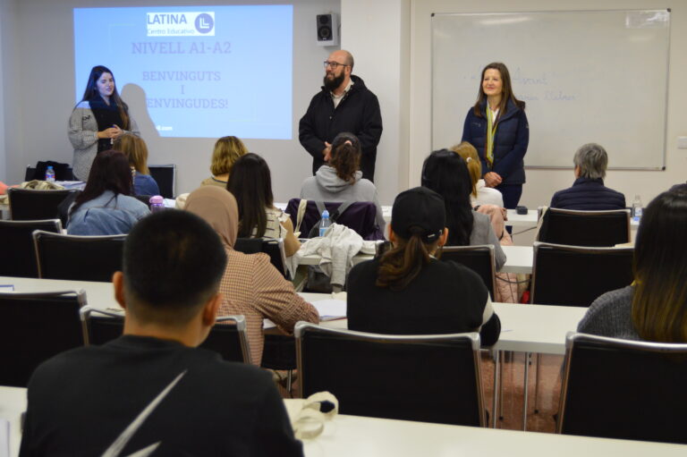Èxit de convocatoria als cursos de formació de valencià impulsats per Normalització Lingüística