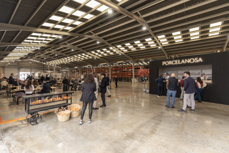 Disseny, cultura i gastronomia local: la proposta disruptiva de Porcelanosa per a la seua nova Mostra Internacional