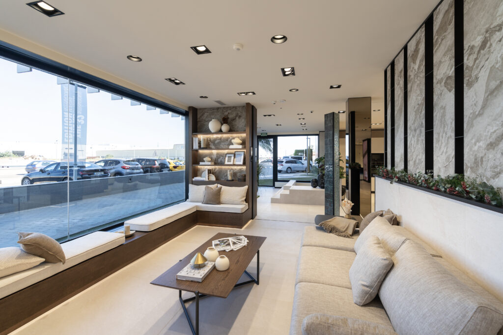 Porcelanosa obri nova botiga a Vila-real