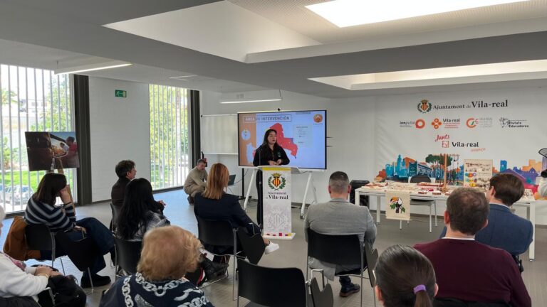 Vila-real acull el testimoni de dones emprenedores de Bolívia amb 'Ser dona al Sud 2026'