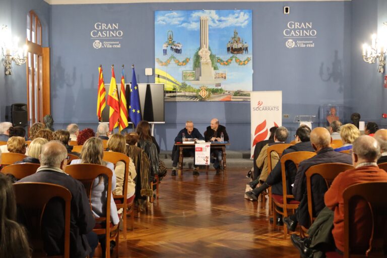 Inaugurada l'exposició fotogràfica 'XV anys-XV estacions. De la creu a la llum'