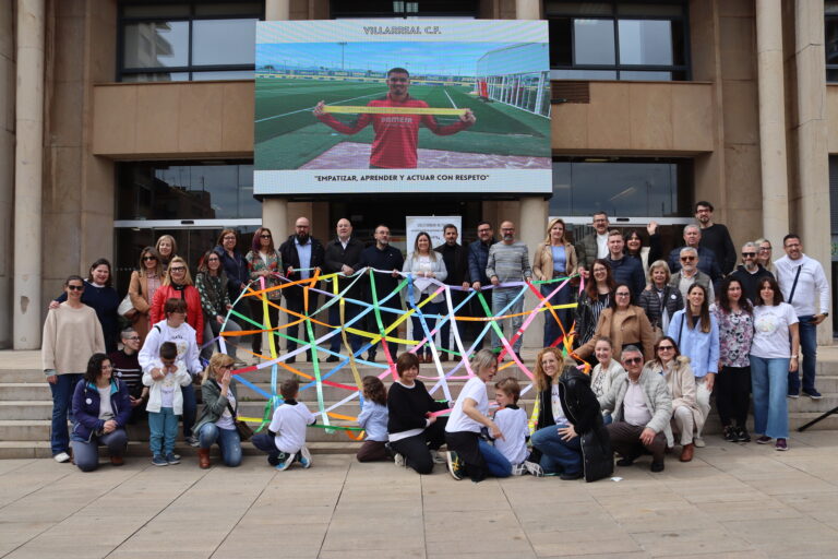 Vila-real teixix una xarxa col·lectiva de suport en el Dia Mundial de l'Autisme