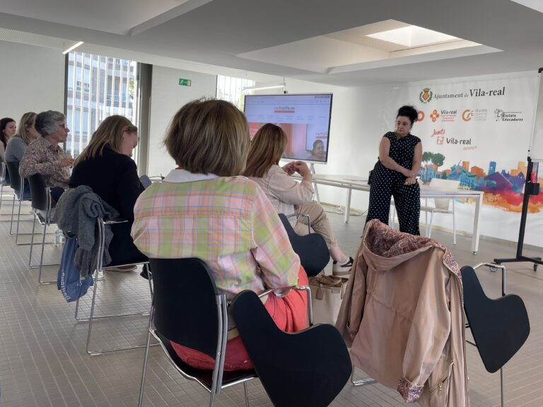 Vila-real impulsa el debat sobre feminisme gitano amb l’Escola d’Igualtat