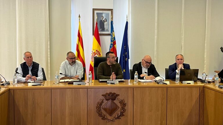 Vila-real celebra la primera mesa per perfila Pla Director de Comerç i Serveis Locals
