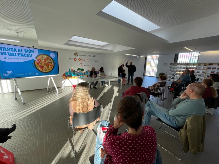 El valencià com a llengua d'acollida: Vila-real reivindica el diàleg intercultural a través de la cuina