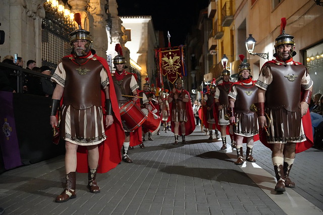 Desfilada processional de Dimecres Sant amb la participació de 9 confraries i germandats de Vila-real