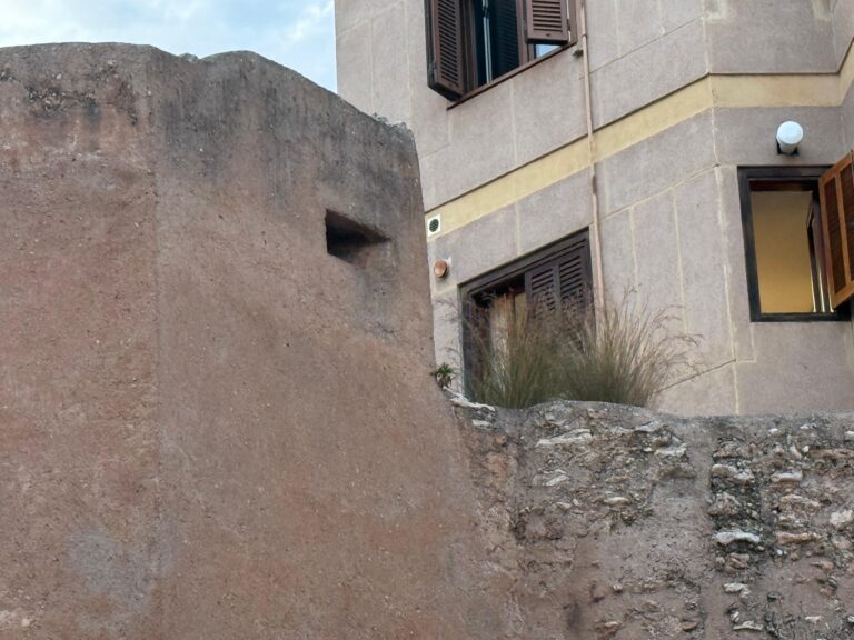 El PP denuncia el deteriorament de la Torre Motxa de Vila-real