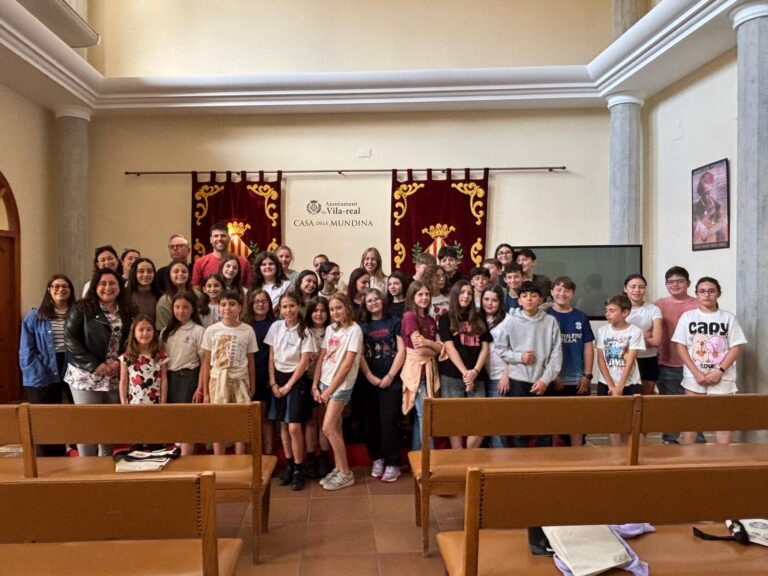 El Consell de Xiquets i Xiquetes de Vila-real s'internacionalitza amb la recepció d'alumnat Erasmus d'Itàlia