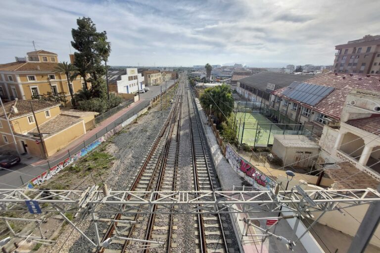 ADIF inicia les expropiacions per a ampliar l'estació de Vila-real amb noves vies per a trens de 750 metres