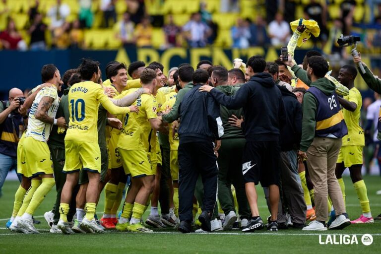 El Villarreal CF goleja al Levante UD en L'Estadi de la Ceràmia ja és equip de Lliga de Campions (5-1)